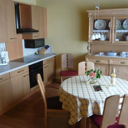 Caspari In Apartment